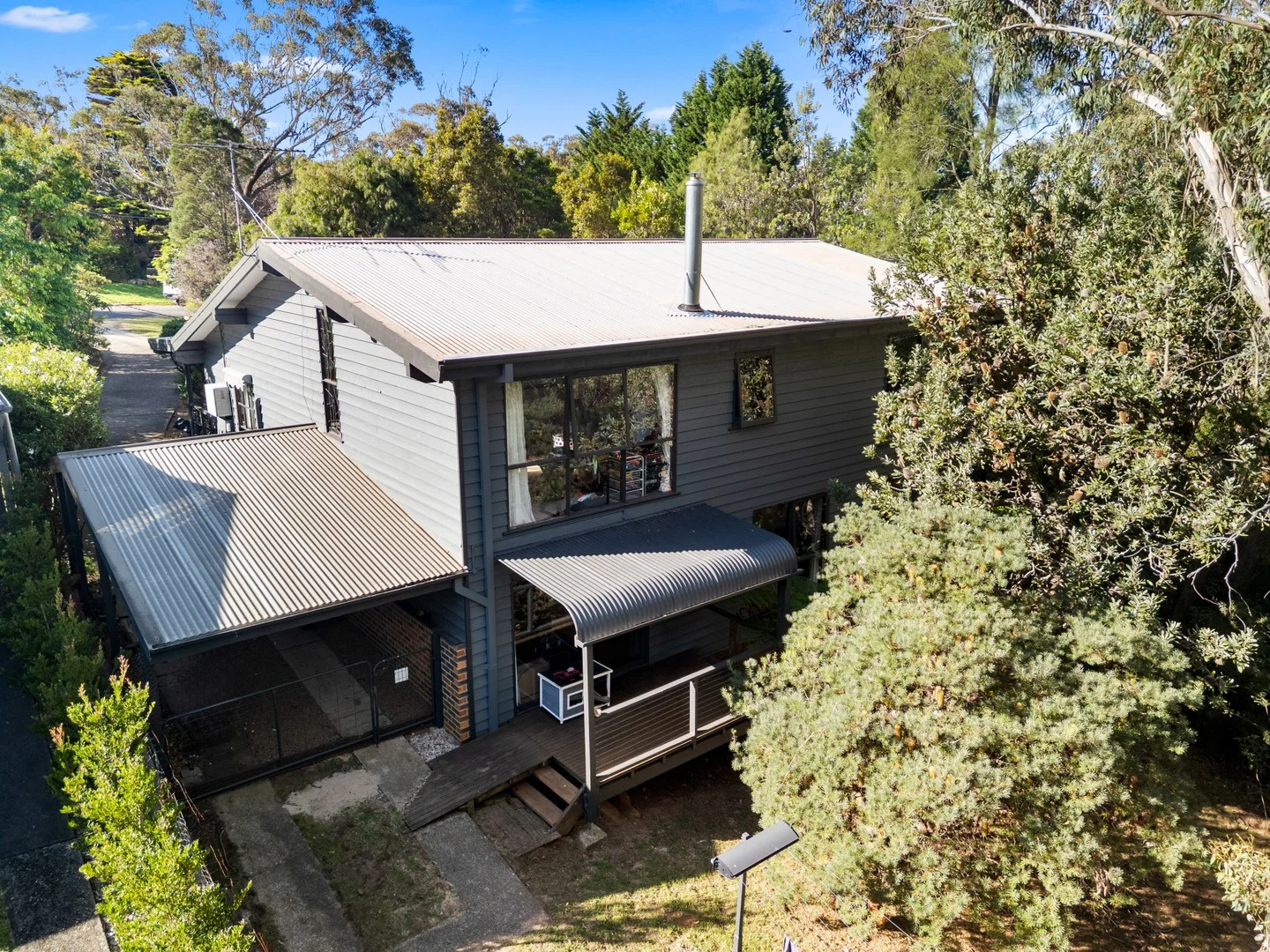 113 Henderson Road, Wentworth Falls NSW 2782