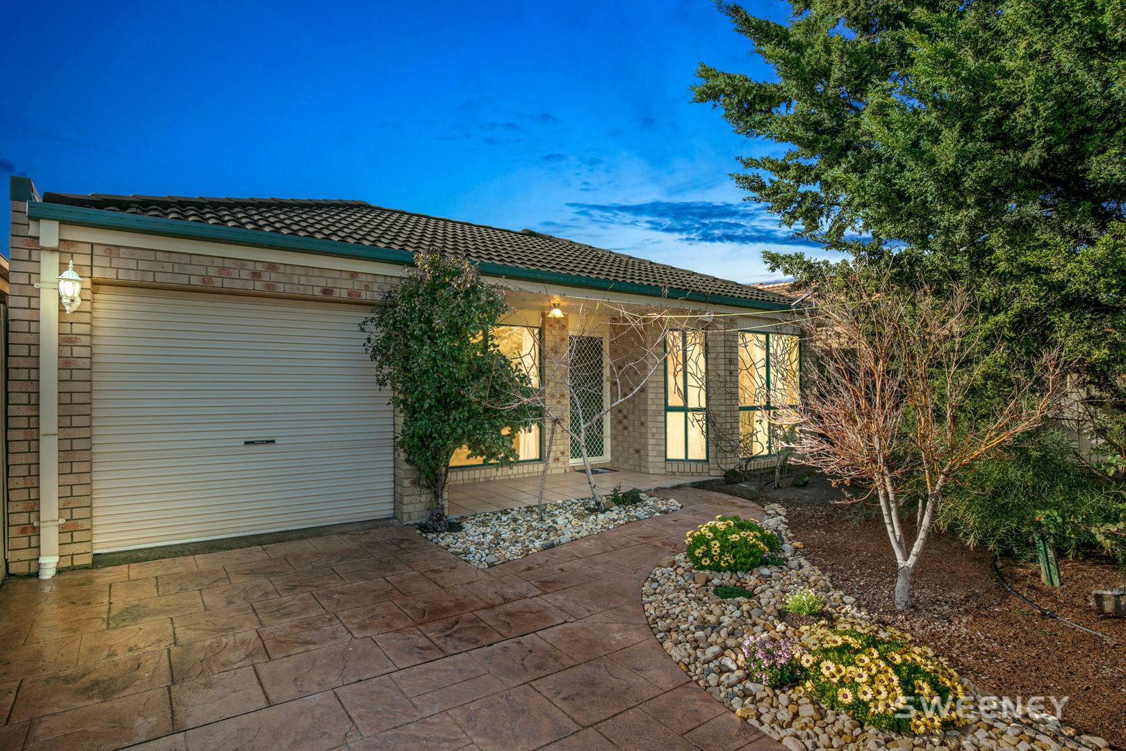 4 Oakes Court, Altona Meadows Property History & Address Research