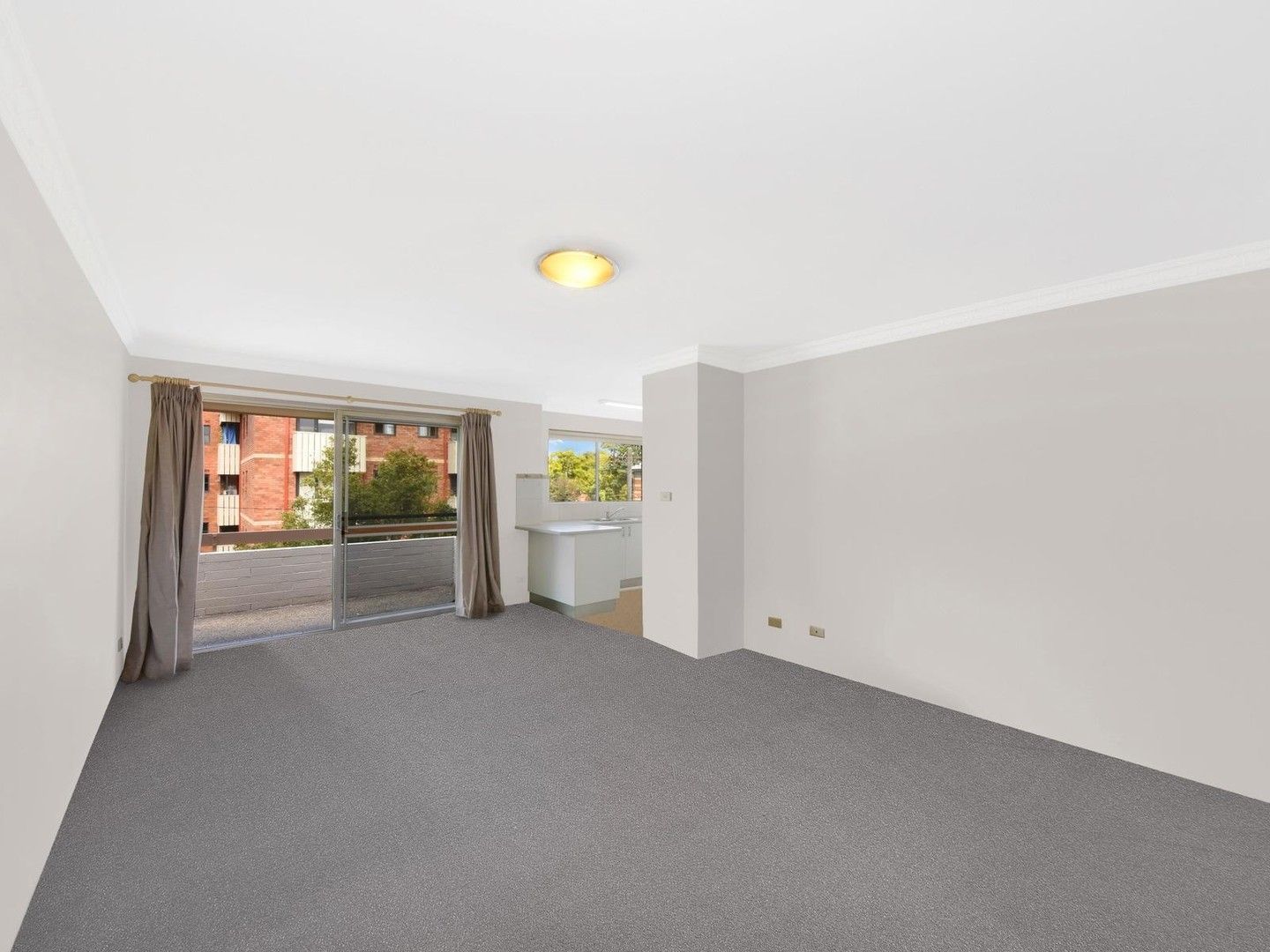 2 bedrooms Apartment / Unit / Flat in 14/17 Dural Street HORNSBY NSW, 2077