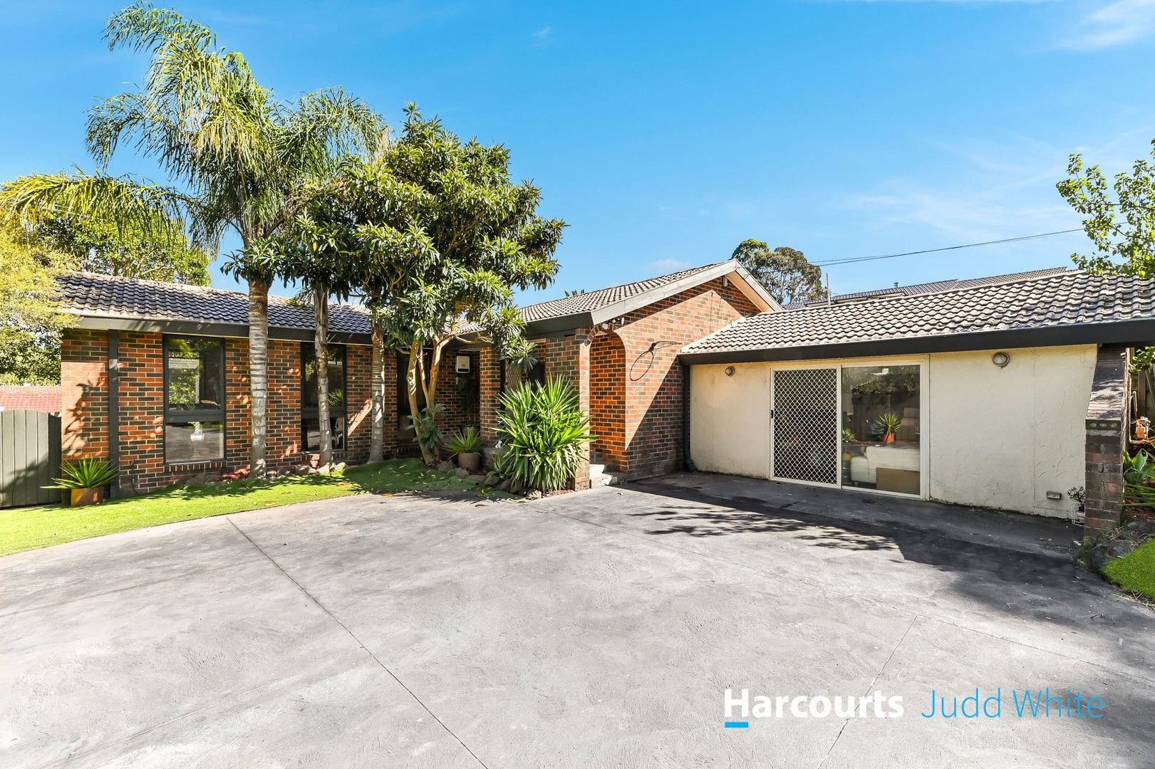 51 Knights Drive, Glen Waverley Property History & Address Research