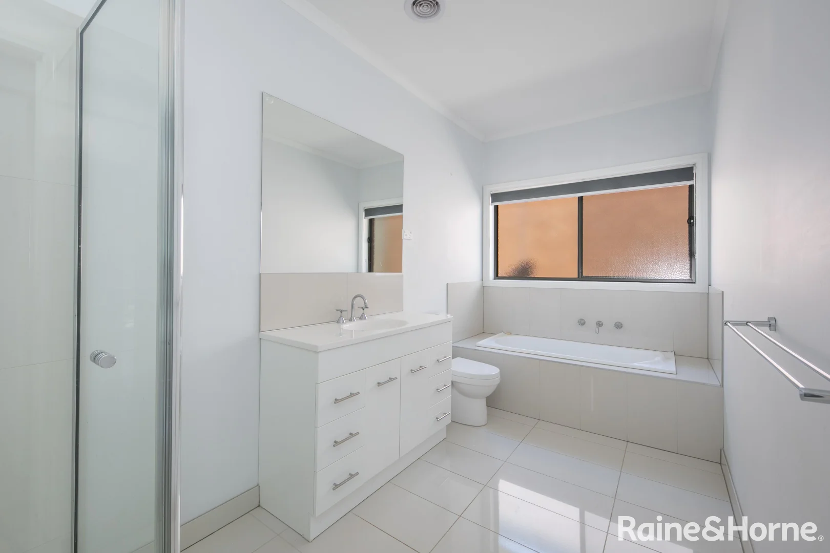 Additional image 10 of 10/92 Fersfield Road, Gisborne VIC 3437