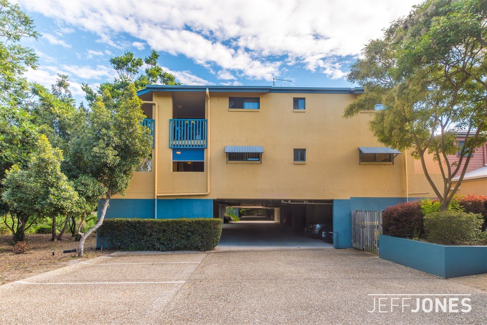 2 bedrooms Apartment / Unit / Flat in 3/38 Palmer Street GREENSLOPES QLD, 4120
