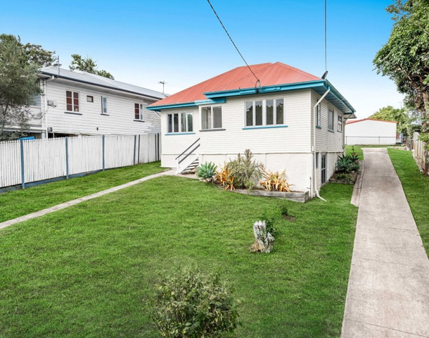 52 Patterson Street, Wynnum West QLD 4178