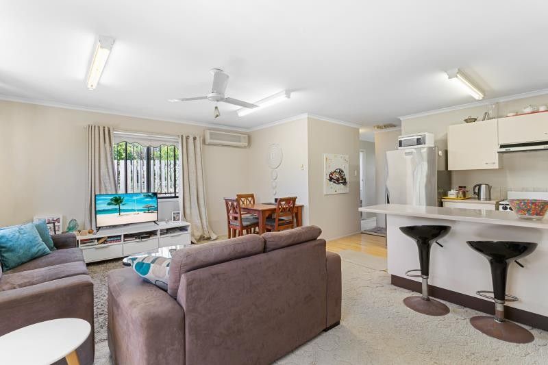 2 bedrooms Apartment / Unit / Flat in 5/33 EVELINE STREET MARGATE QLD, 4019