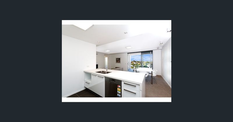 3 bedrooms Apartment / Unit / Flat in 304/159 logan road WOOLLOONGABBA QLD, 4102