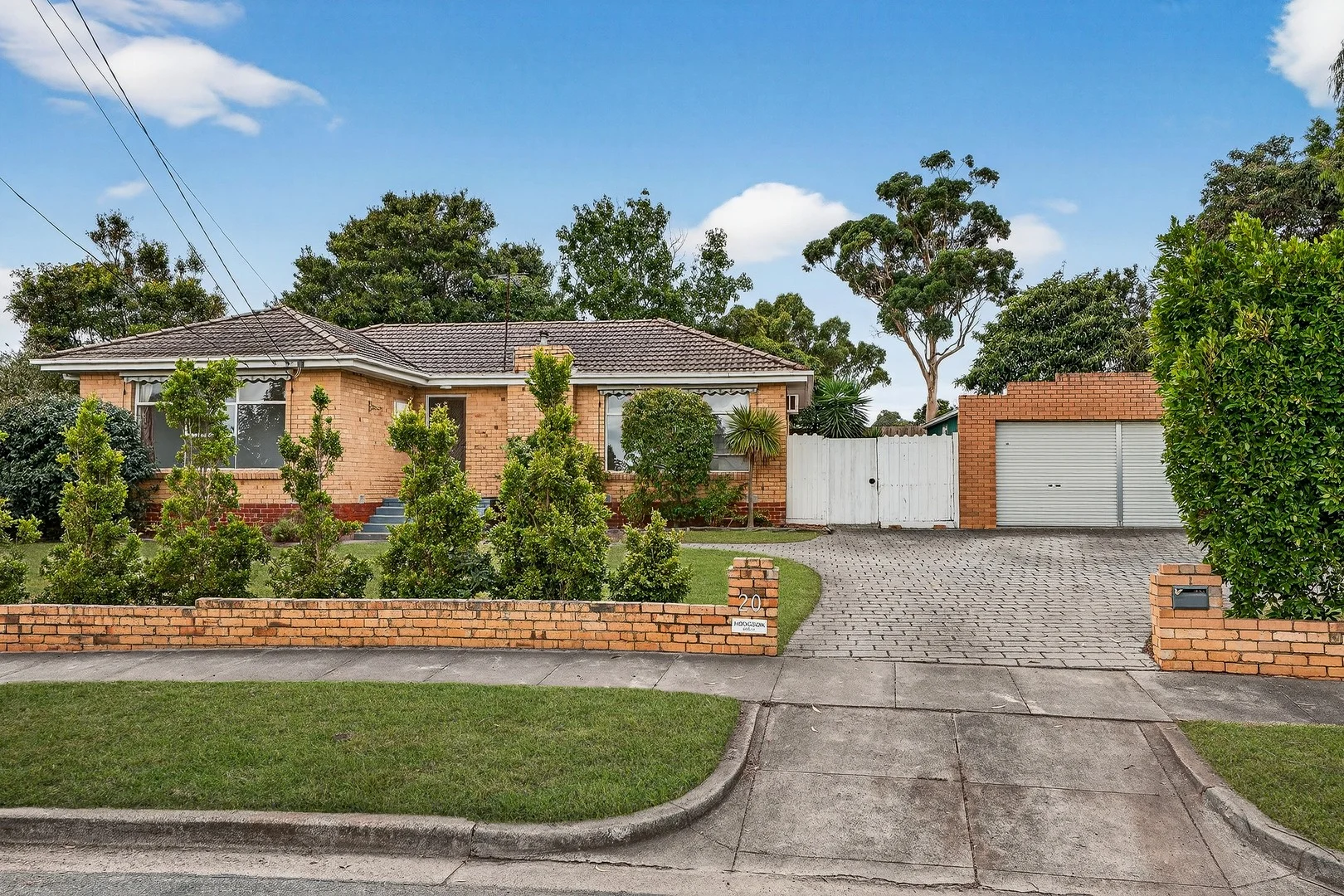 20 Hodgson Grove, Bentleigh East VIC 3165