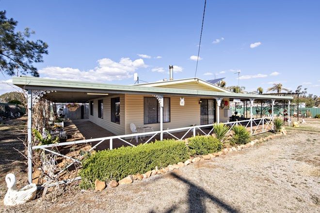 Picture of 17 Ulomogo Street, BROCKLEHURST NSW 2830