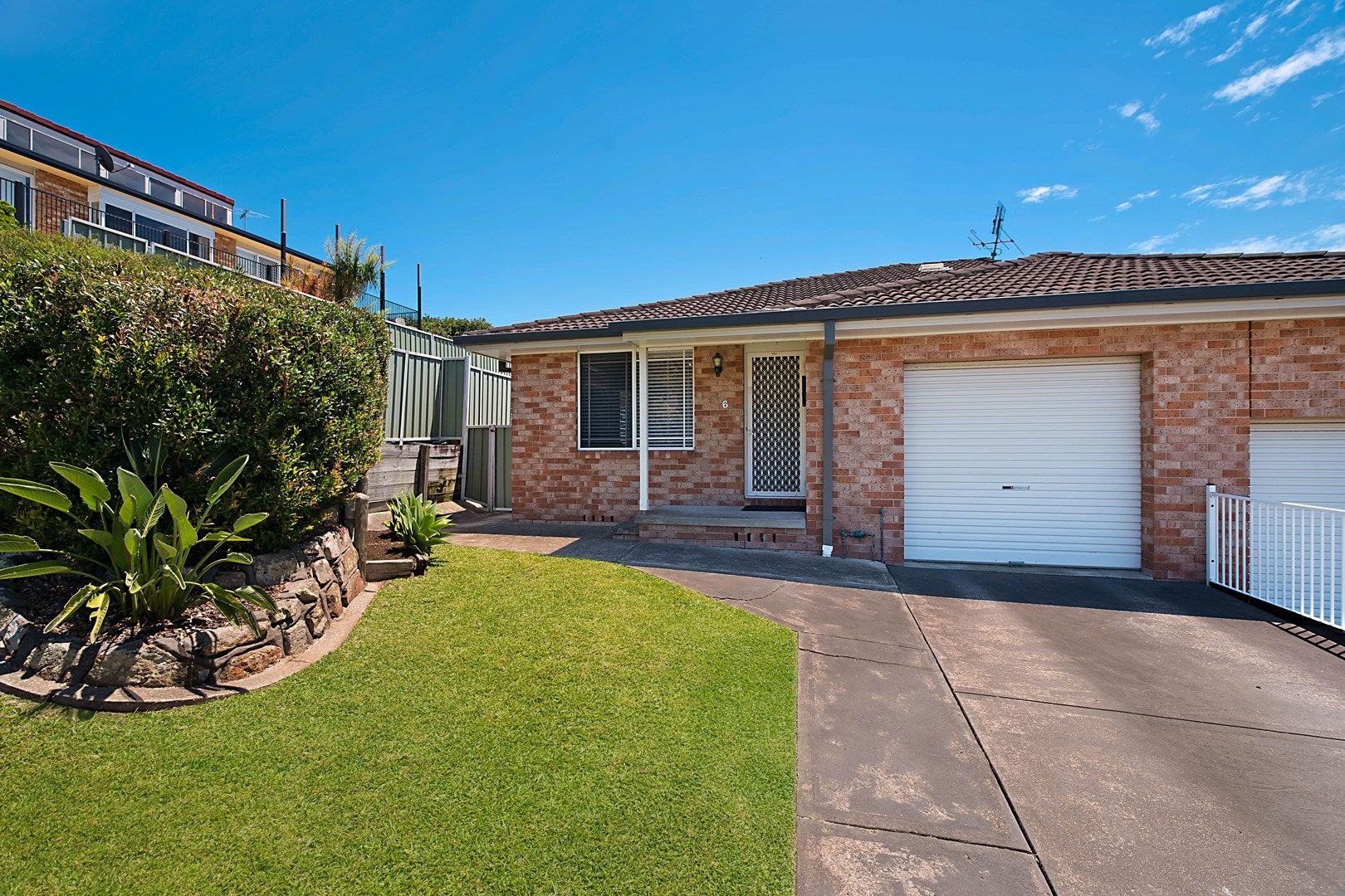 1/6 Gelfius Crescent, Macquarie Hills NSW 2285, Image 0