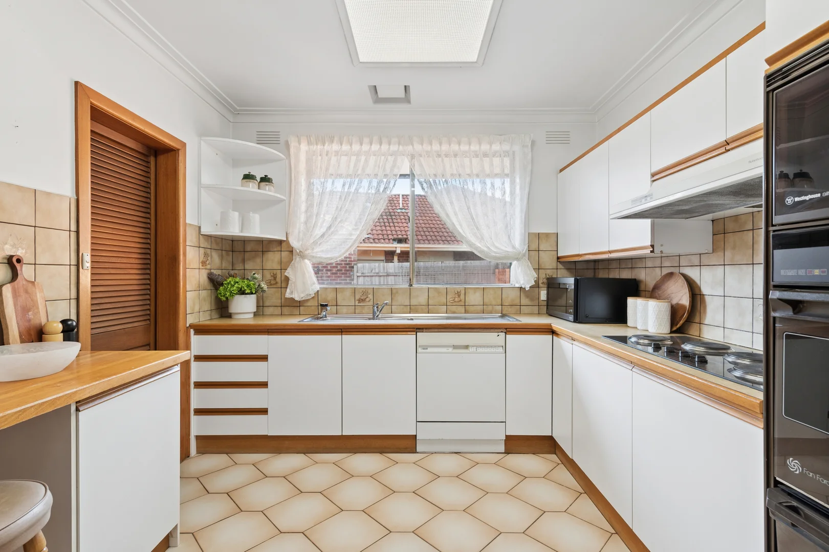 Additional image 8 of 50-52 Clarke Road, Springvale South VIC 3172