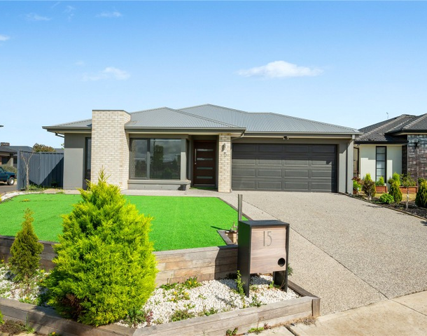 15 Wonnangatta Crescent, Weir Views VIC 3338