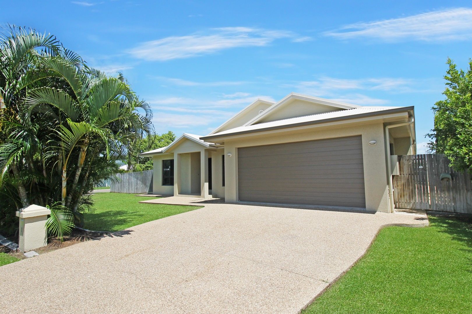 4 bedrooms House in 1 Sunrise pocket IDALIA QLD, 4811