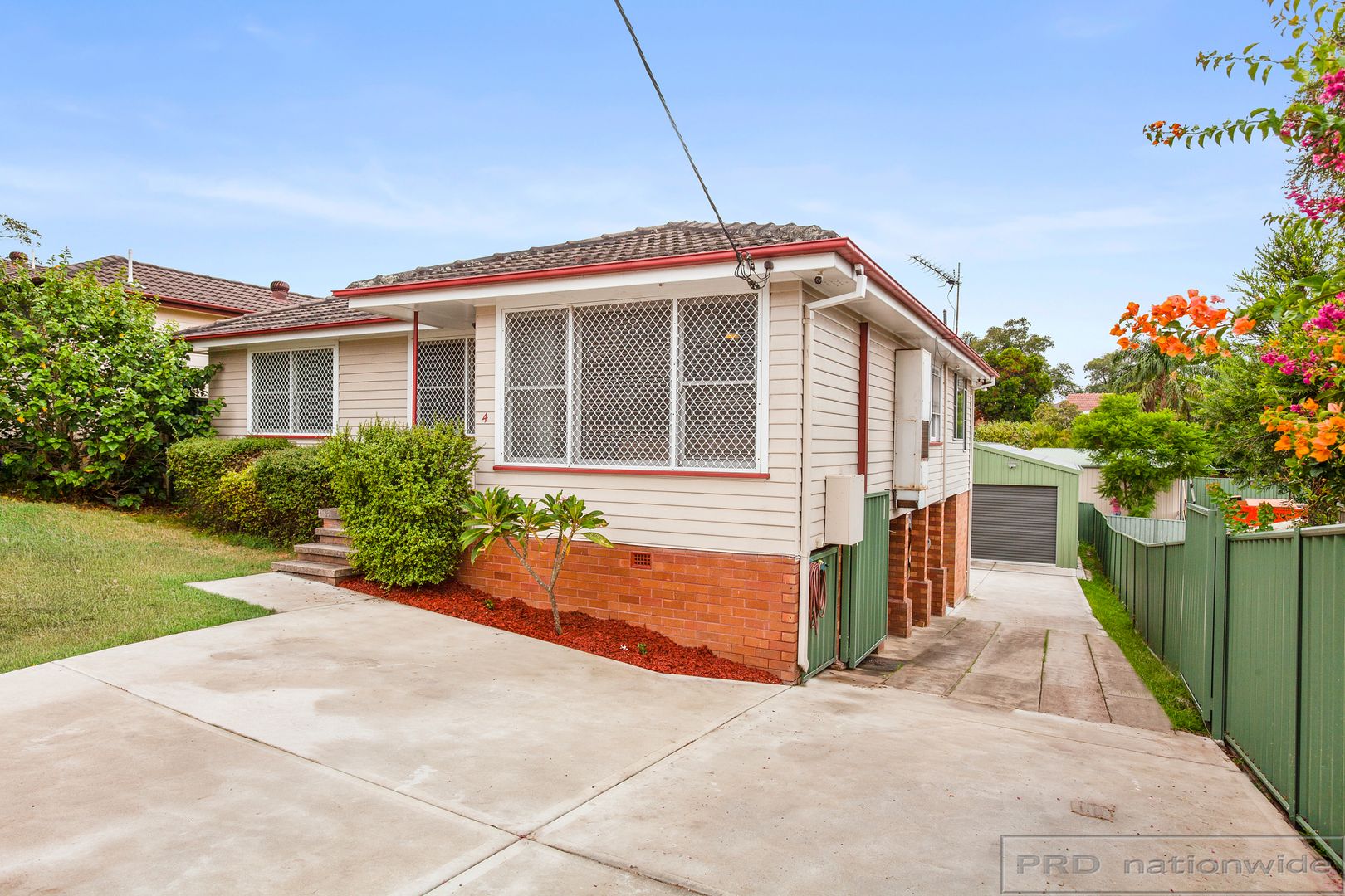 4 St Fagans Parade, Rutherford NSW 2320, Image 2