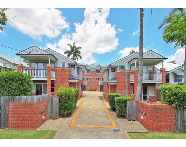 3/34 Headfort Street, Greenslopes QLD 4120