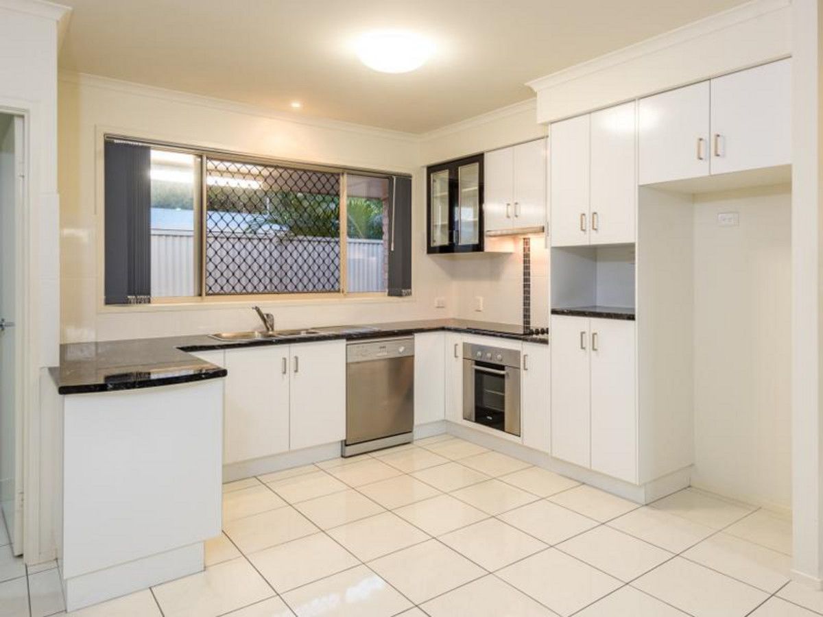 2/54 Avoca Street, Millbank QLD 4670, Image 1