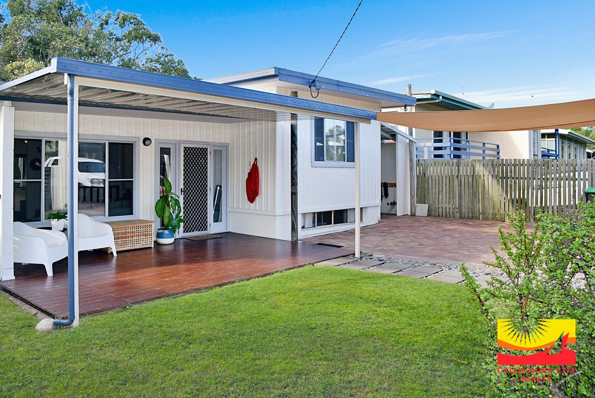 33 William Street, Moffat Beach Property History & Address Research