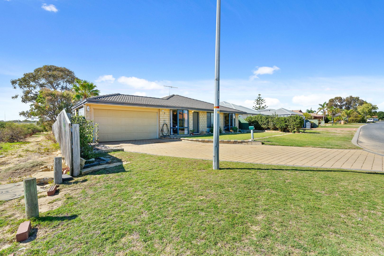 9 Holwell Gdns, Clarkson WA 6030, Image 1