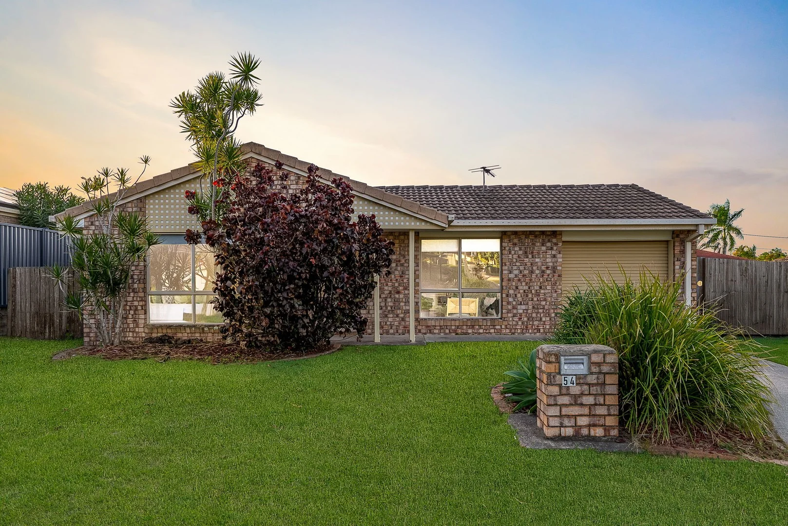 54 Cunningham Drive, Boronia Heights QLD 4124