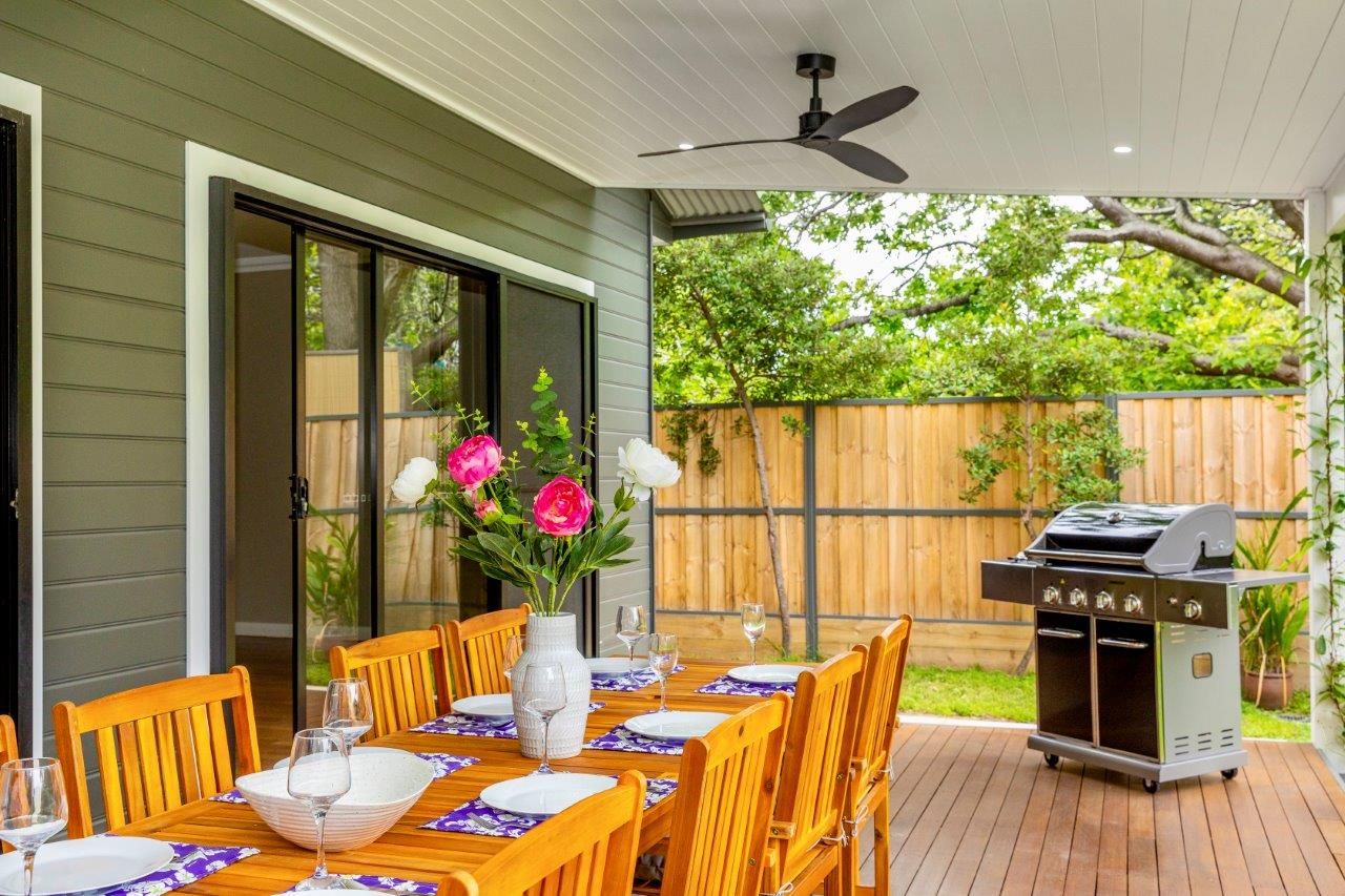 5 bedrooms Semi-Detached in Seabeach Avenue MONA VALE NSW, 2103