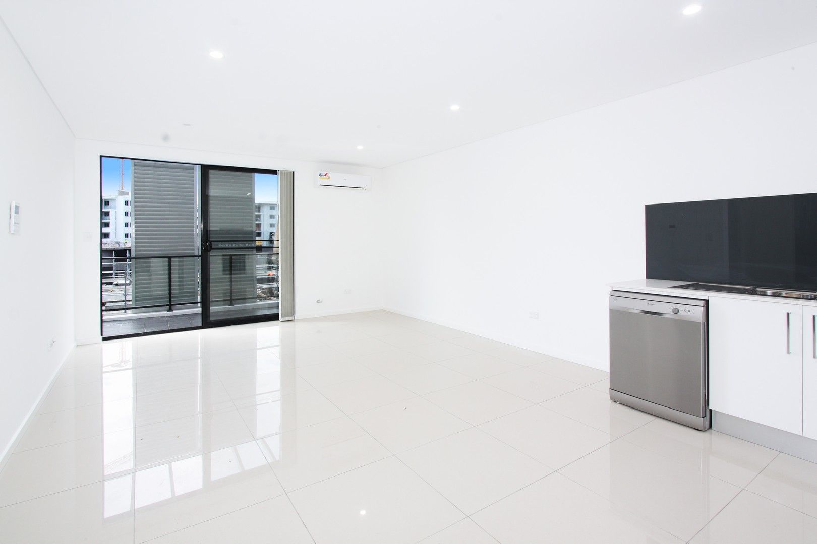 1 bedrooms Apartment / Unit / Flat in 2/14-15 Junia Avenue TOONGABBIE NSW, 2146