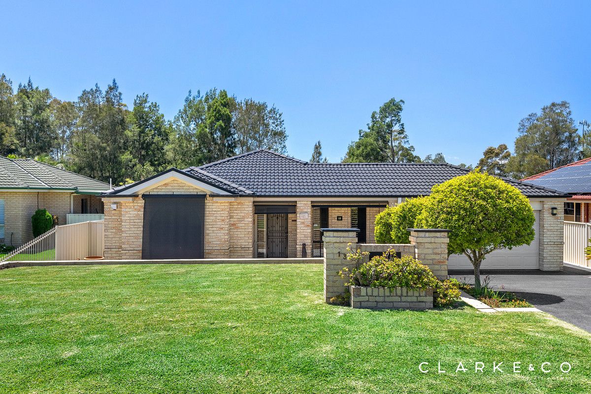 13 Featherwood Place, Thornton NSW 2322, Image 1