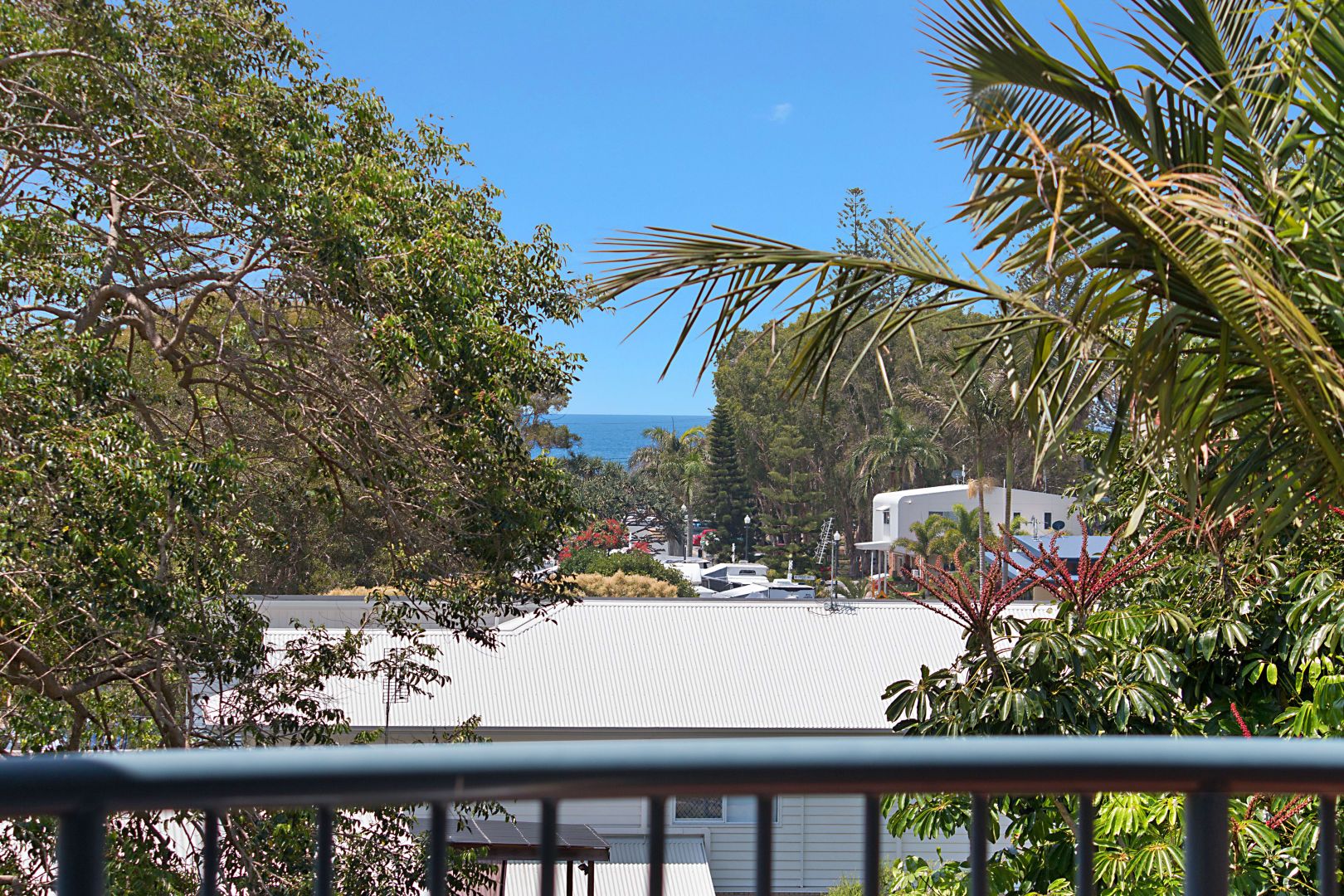 27/19-23 George Street East, Burleigh Heads QLD 4220, Image 1