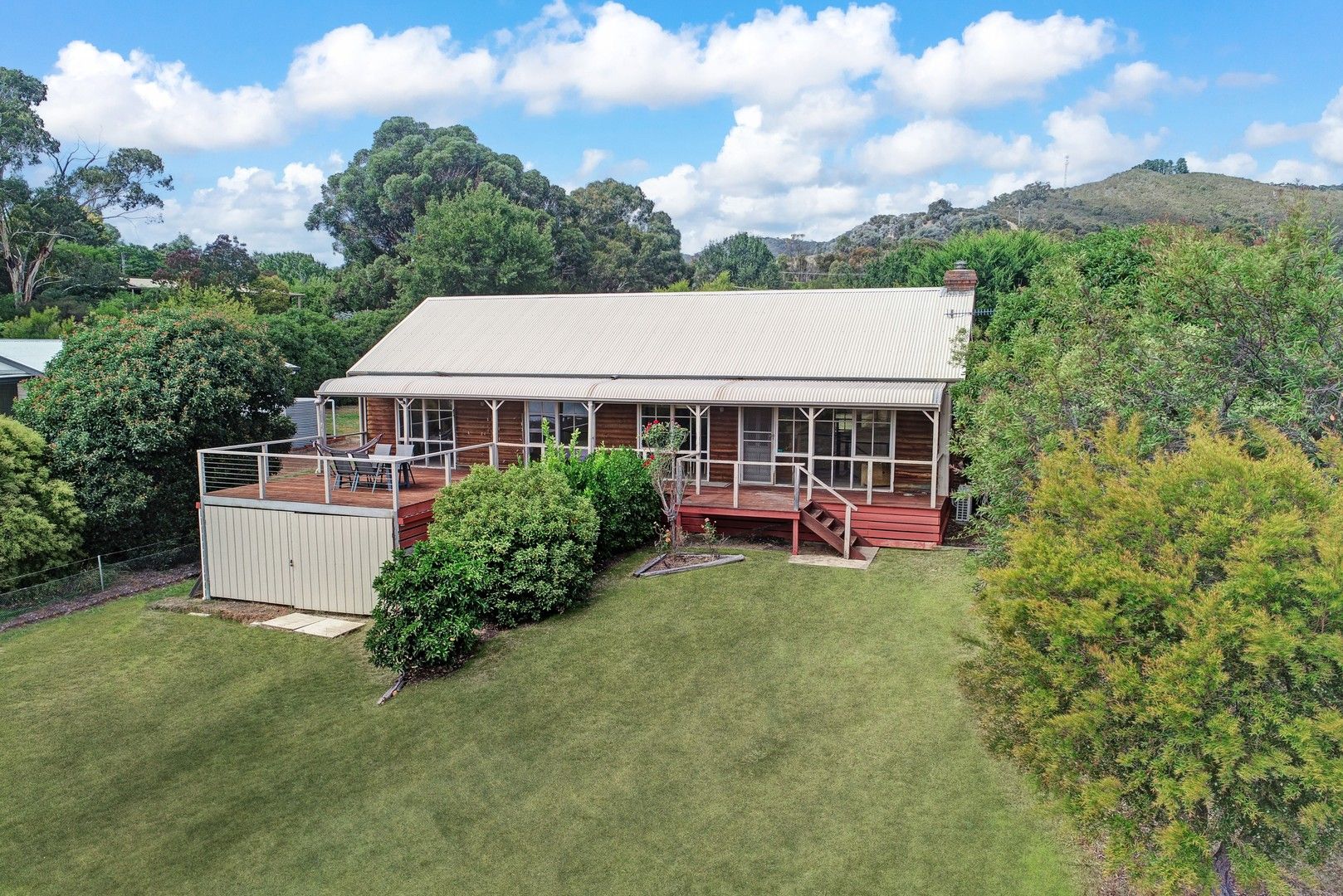 32 Lake Drive, Howqua Inlet VIC 3723, Image 0