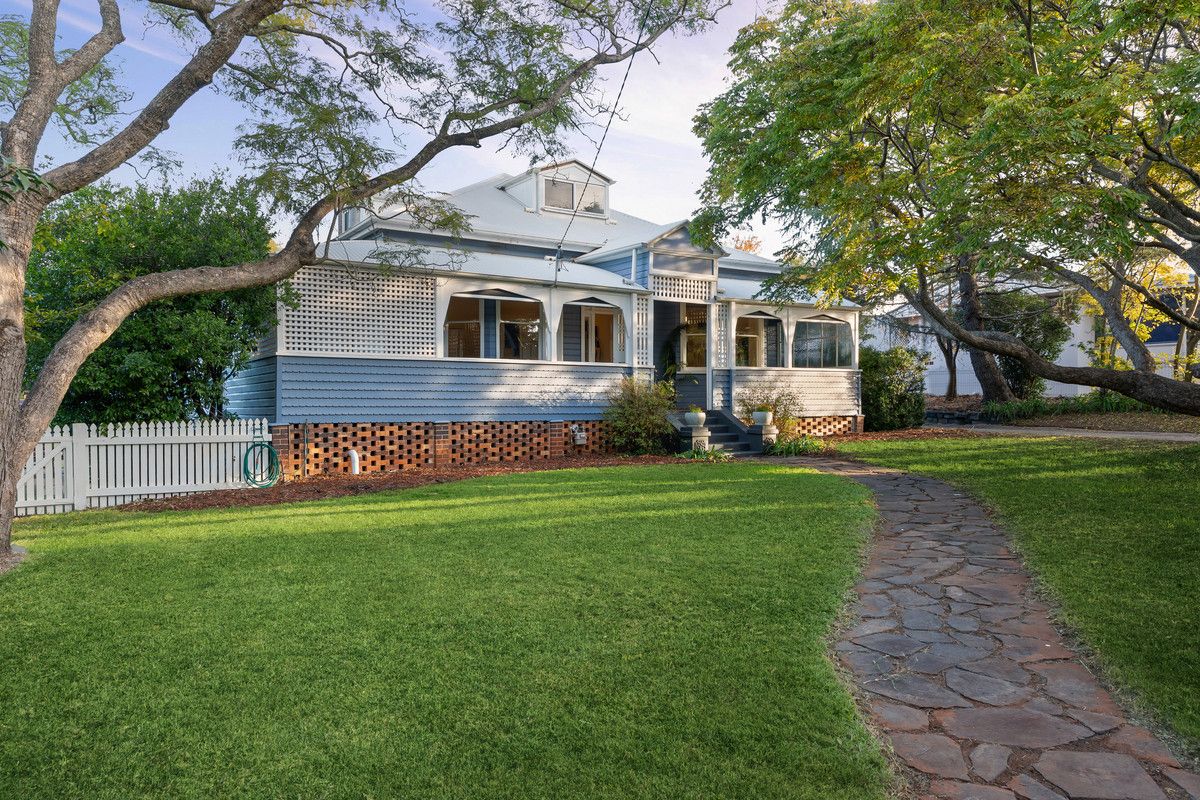 4 bedrooms House in 134 Russell Street TOOWOOMBA CITY QLD, 4350