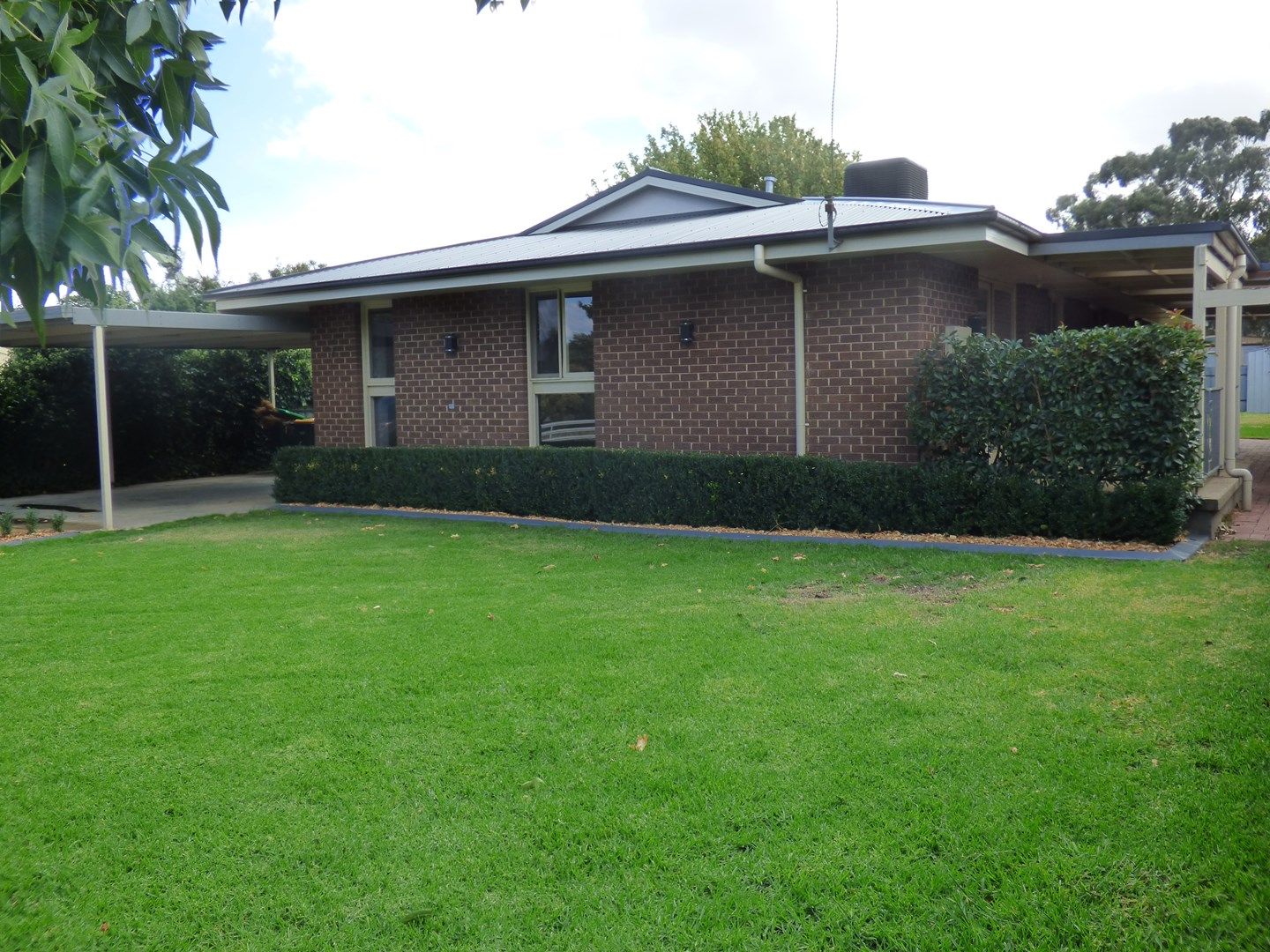 7 Chums Lane, Young NSW 2594, Image 0