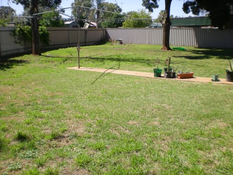 9 CREGAN PLACE, Griffith NSW 2680, Image 2