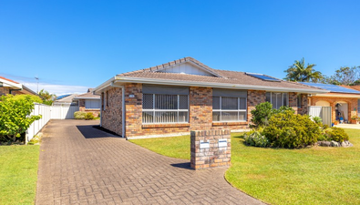 Picture of 1/10 Commodore Place, TUNCURRY NSW 2428