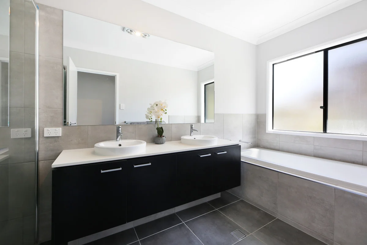 Additional image 20 of 10 Mieke Court, Burleigh Heads QLD 4220