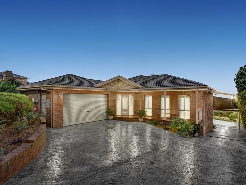 44 Rolling Hills Road, Chirnside Park VIC 3116, Image 0