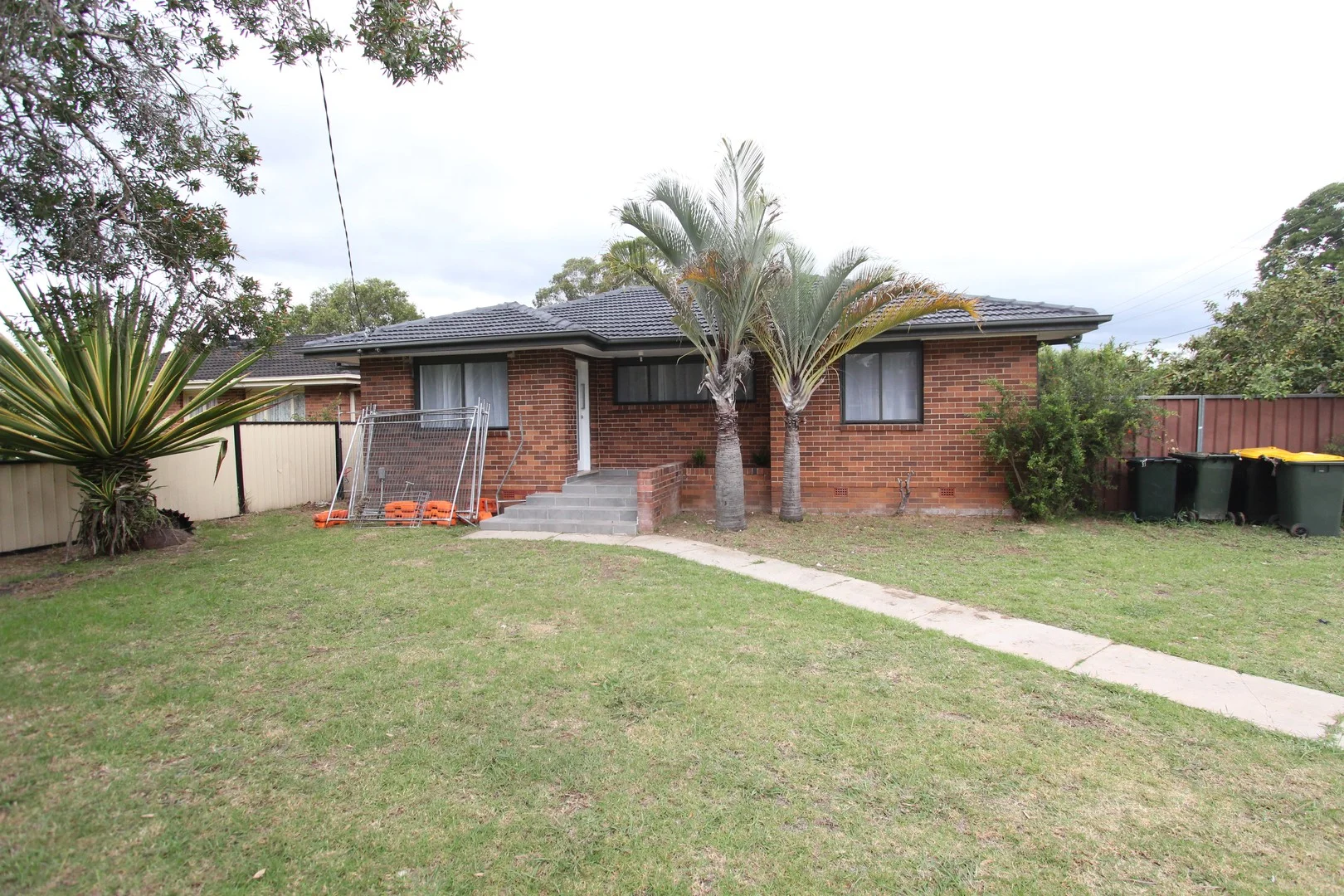 Primary image of 12 Insignia Street, Sadleir NSW 2168