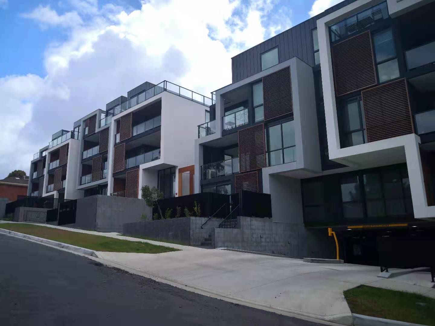 2 bedrooms Apartment / Unit / Flat in 409/1-5 Sergeant St BLACKBURN VIC, 3130