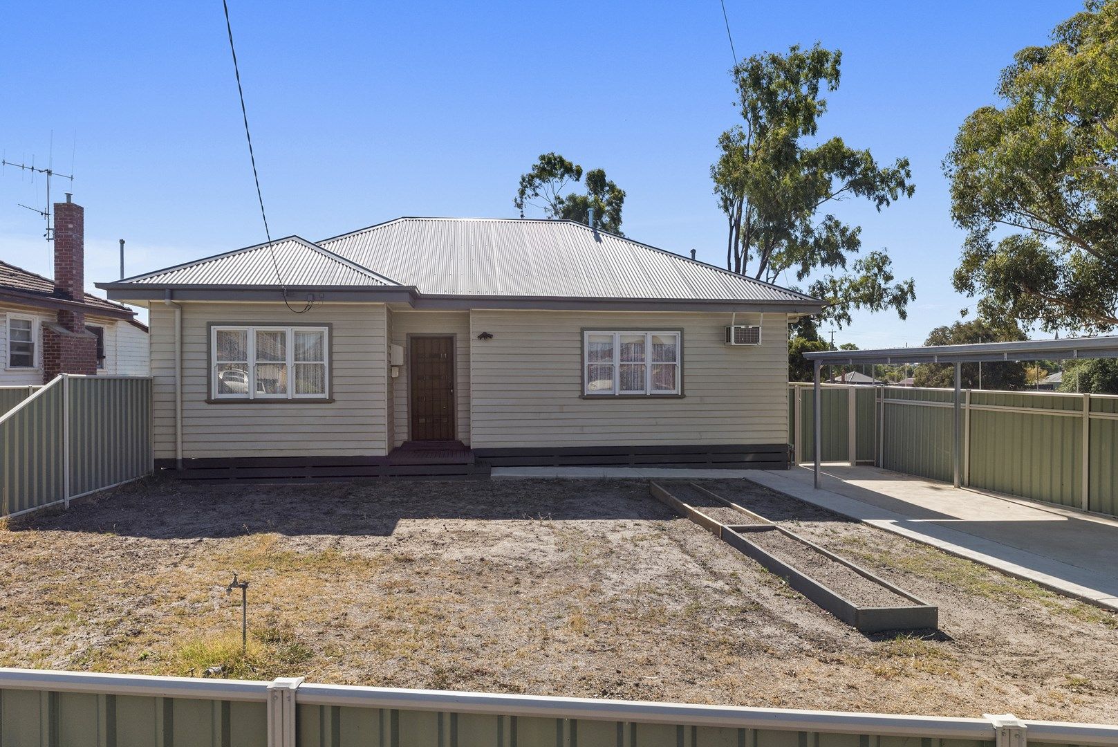 9 Hollow Street, Golden Square VIC 3555, Image 0