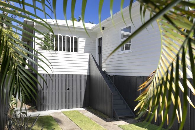 Picture of 11 Laurel Street, HIGHGATE HILL QLD 4101