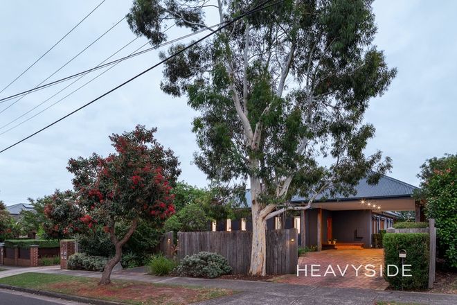 Picture of 13 Aylwin Avenue, BURWOOD VIC 3125