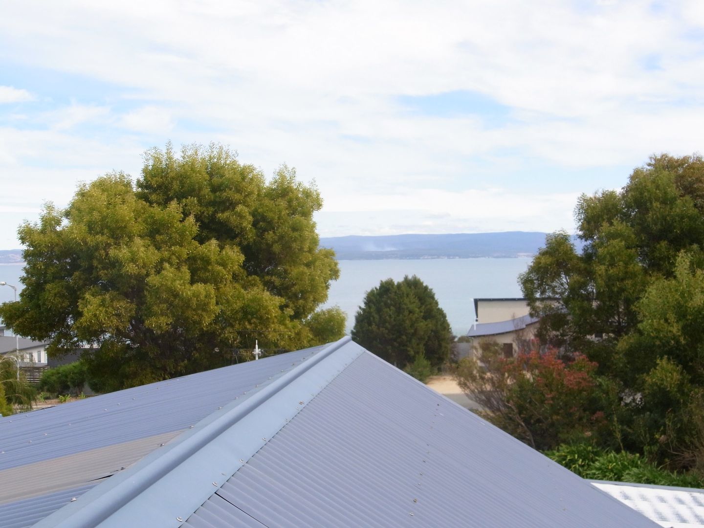 20 Oyster Bay Court, Coles Bay TAS 7215, Image 2