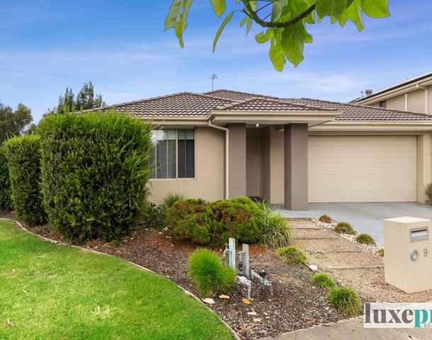 9 Daybreak Avenue, Armstrong Creek VIC 3217