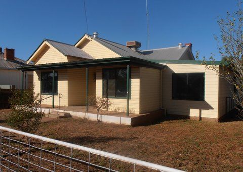 10 Bathurst Street, Condobolin NSW 2877, Image 1