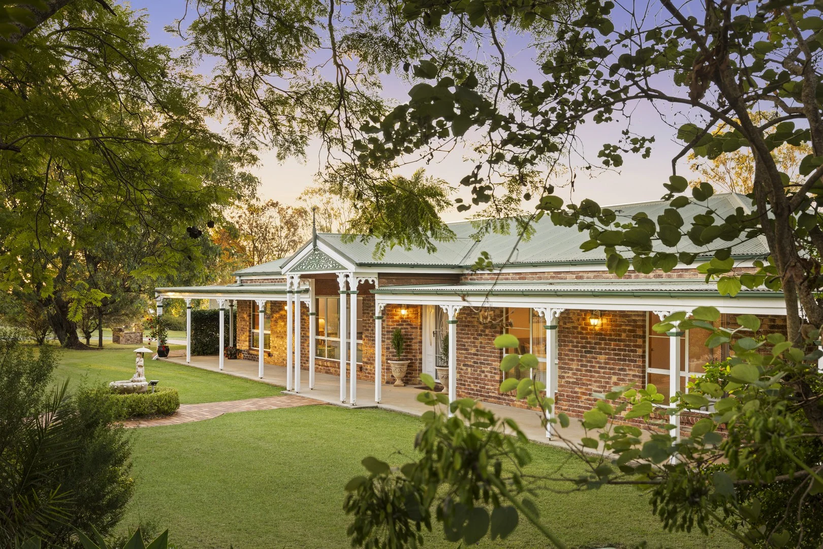 2 Maureen Court, Cotswold Hills QLD 4350