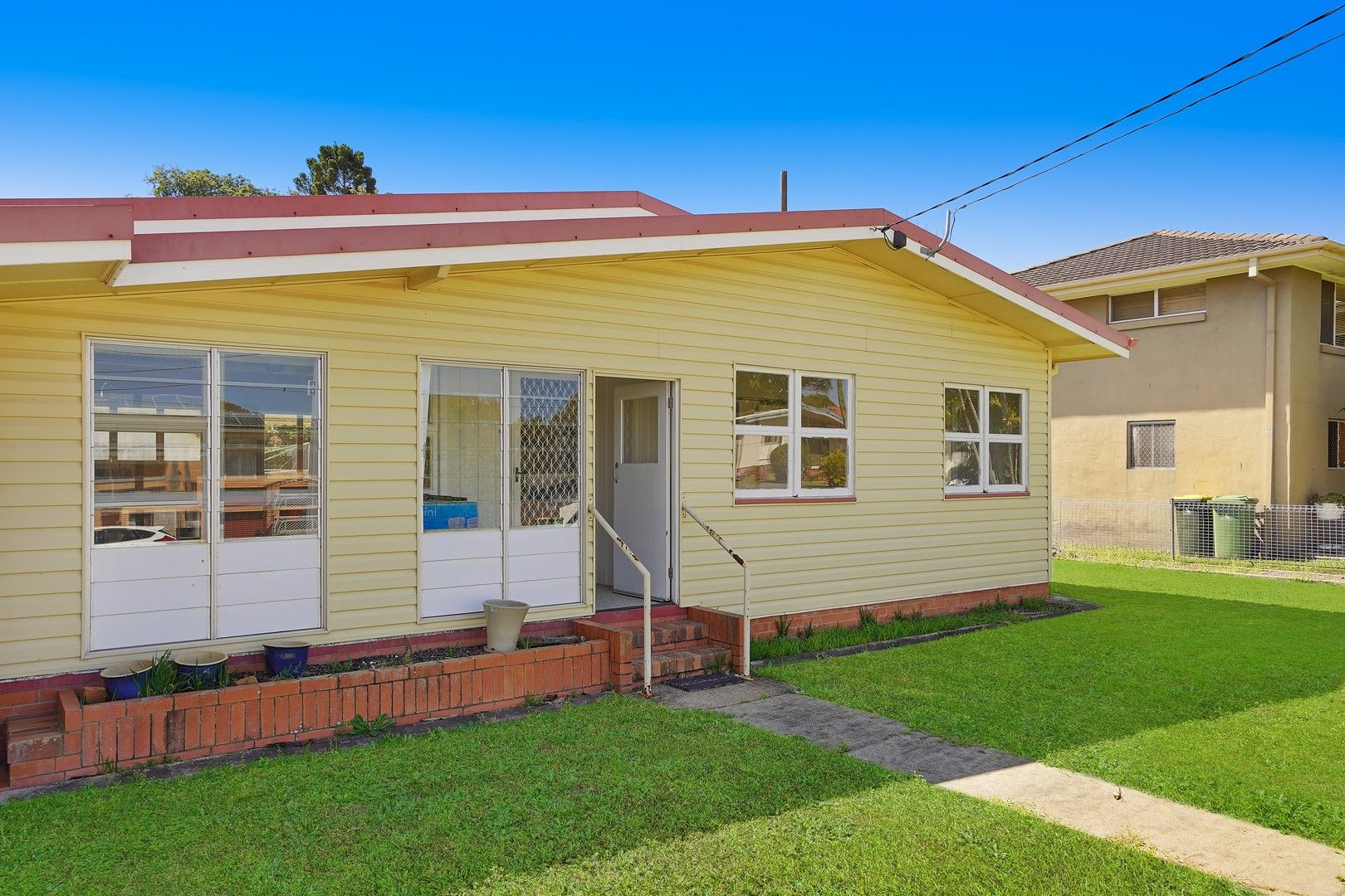 2 bedrooms House in 34 Hibiscus Avenue REDCLIFFE QLD, 4020