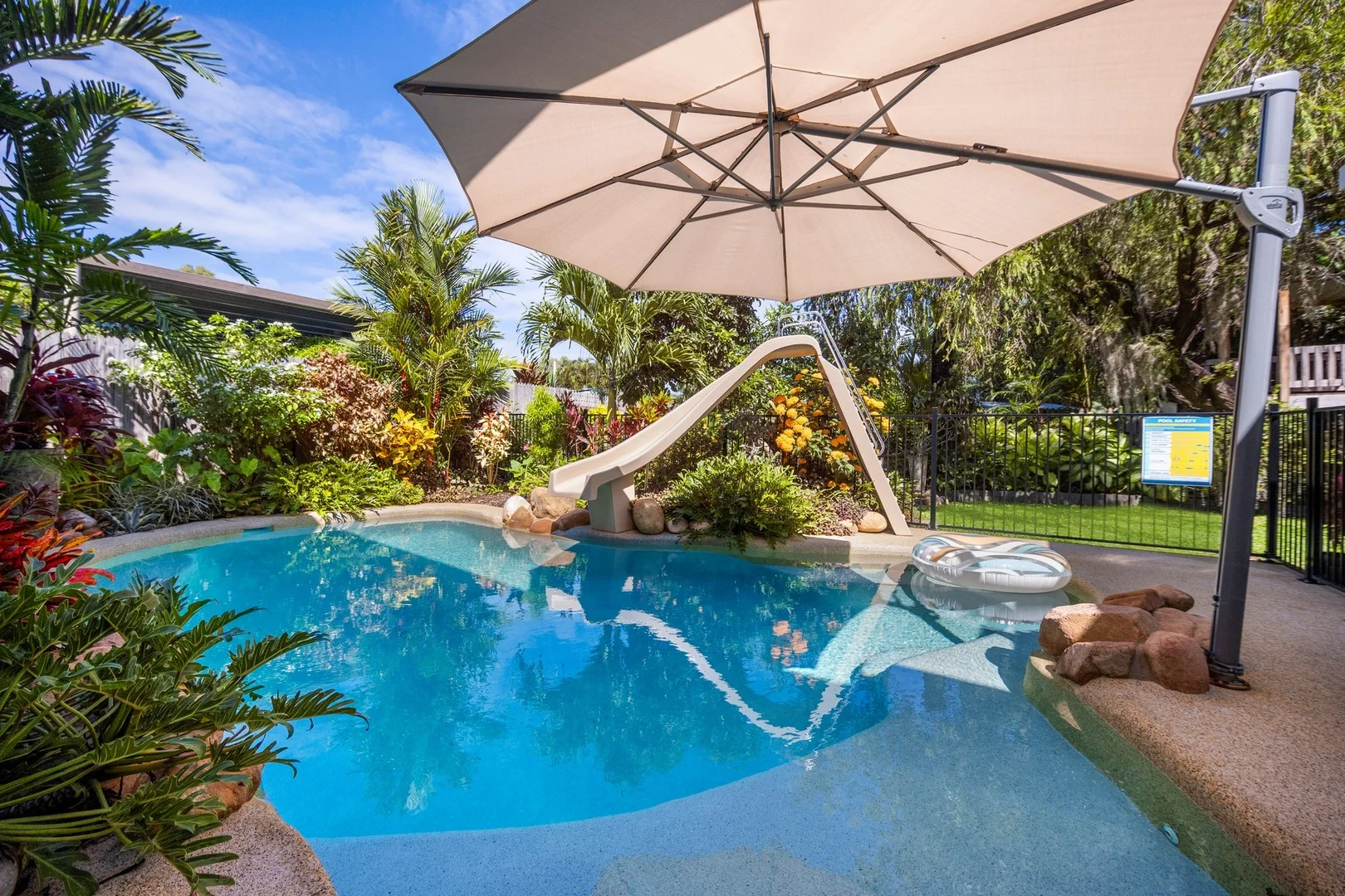 Primary image of 16 Arinya Street, Cranbrook QLD 4814