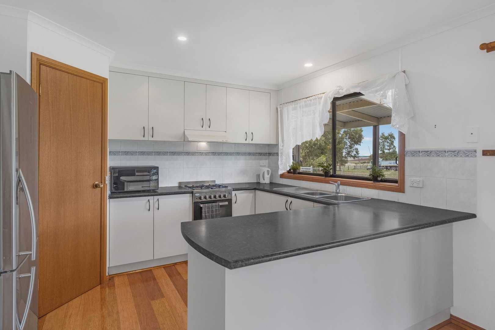 93 Greenes Lane, Gordon VIC 3345, Image 2