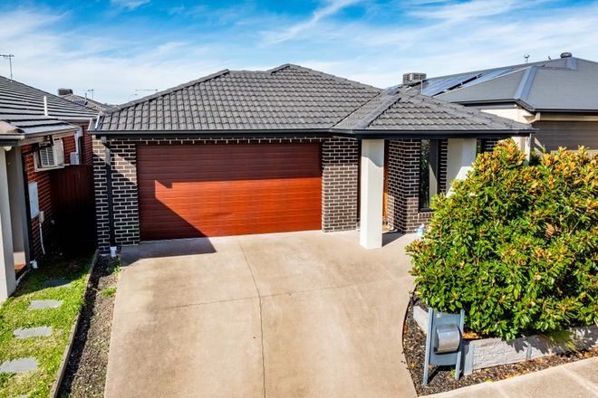 Picture of 32 Shanahans Drive, CRANBOURNE NORTH VIC 3977