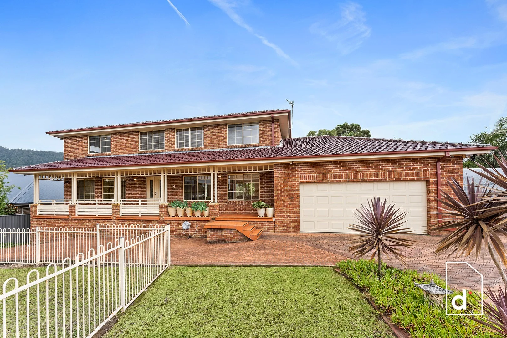 Primary image of 14 Seabreeze Place, Thirroul NSW 2515