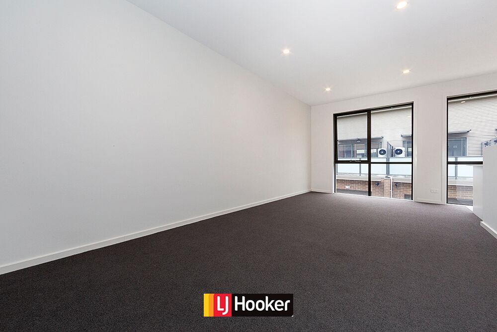 3/11 Wanderlight Avenue, Lawson ACT 2617, Image 2