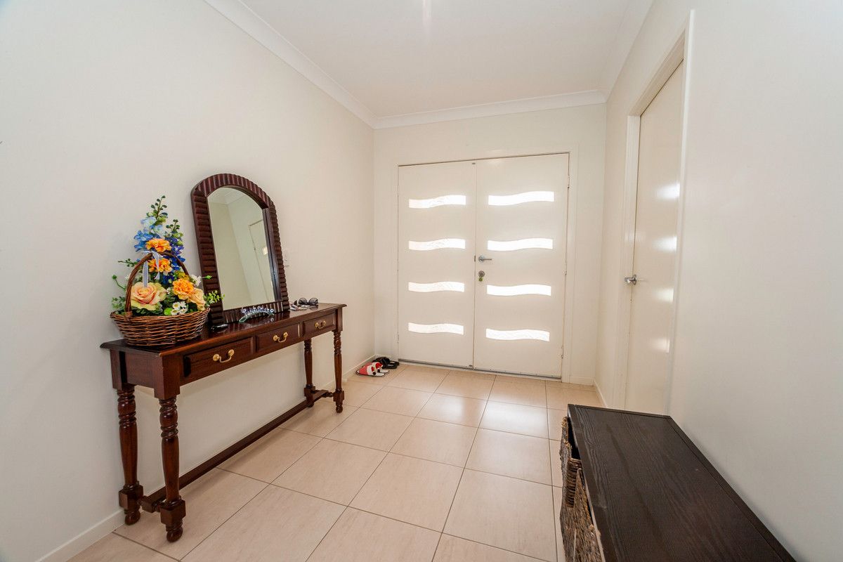 11 Peggy Drive, Coral Cove QLD 4670, Image 1