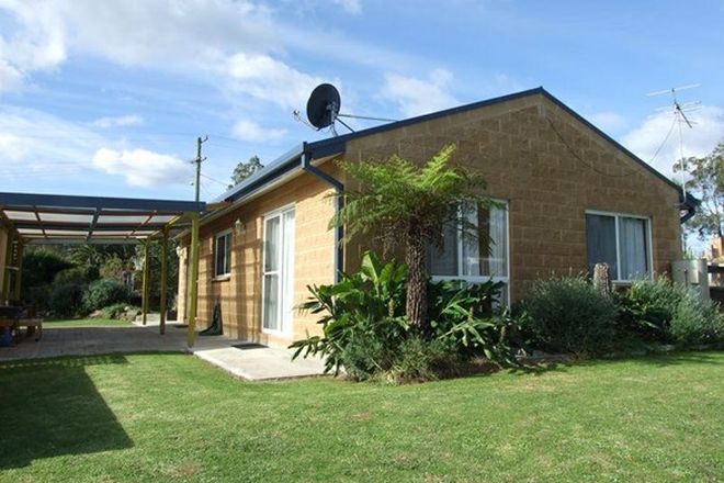 Picture of 21 Loftus Street, BEMBOKA NSW 2550