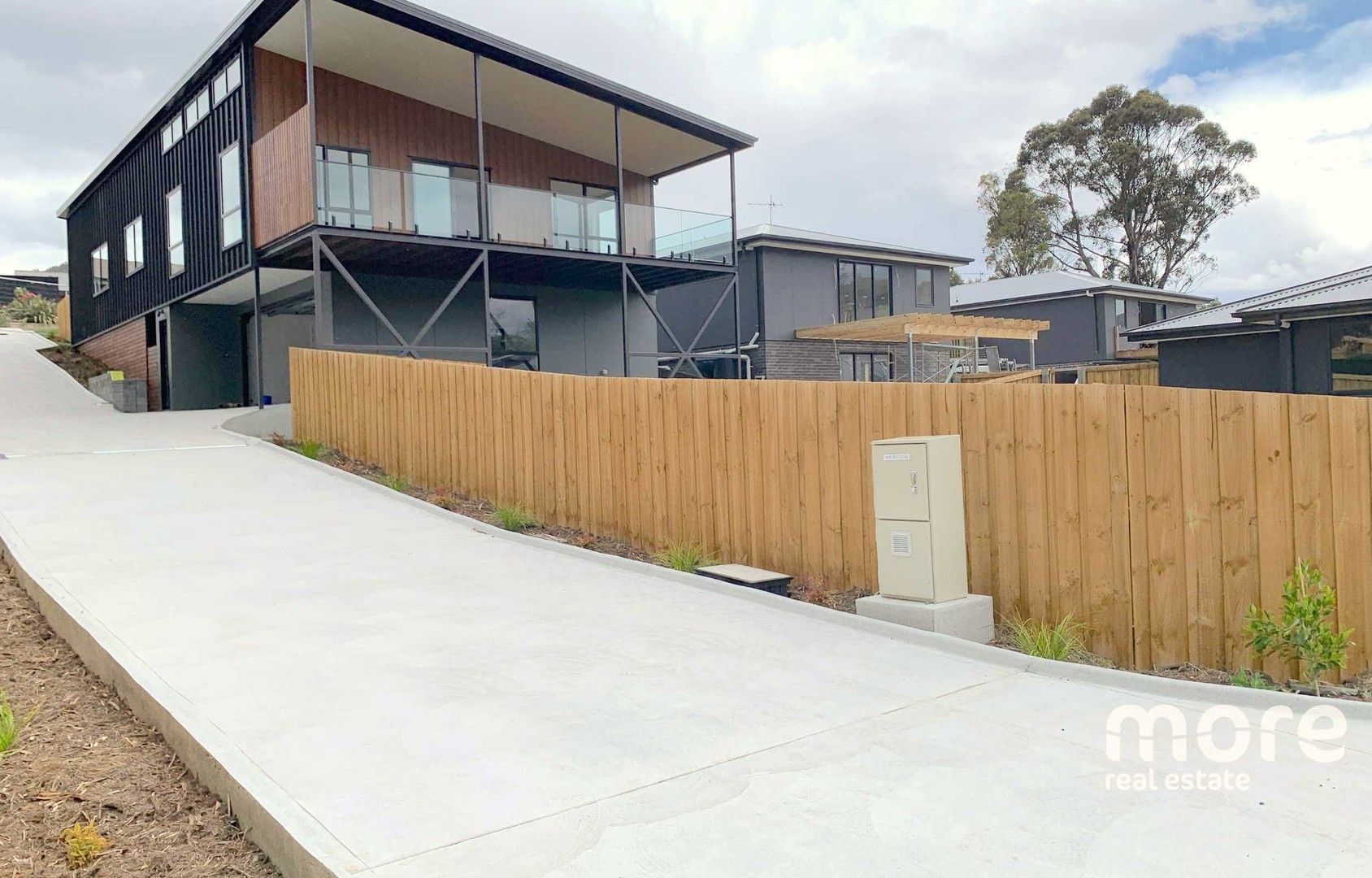 4 bedrooms Townhouse in 3-4/39 Lower Road NEW NORFOLK TAS, 7140